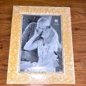 Russ picture frame size 5”x7”